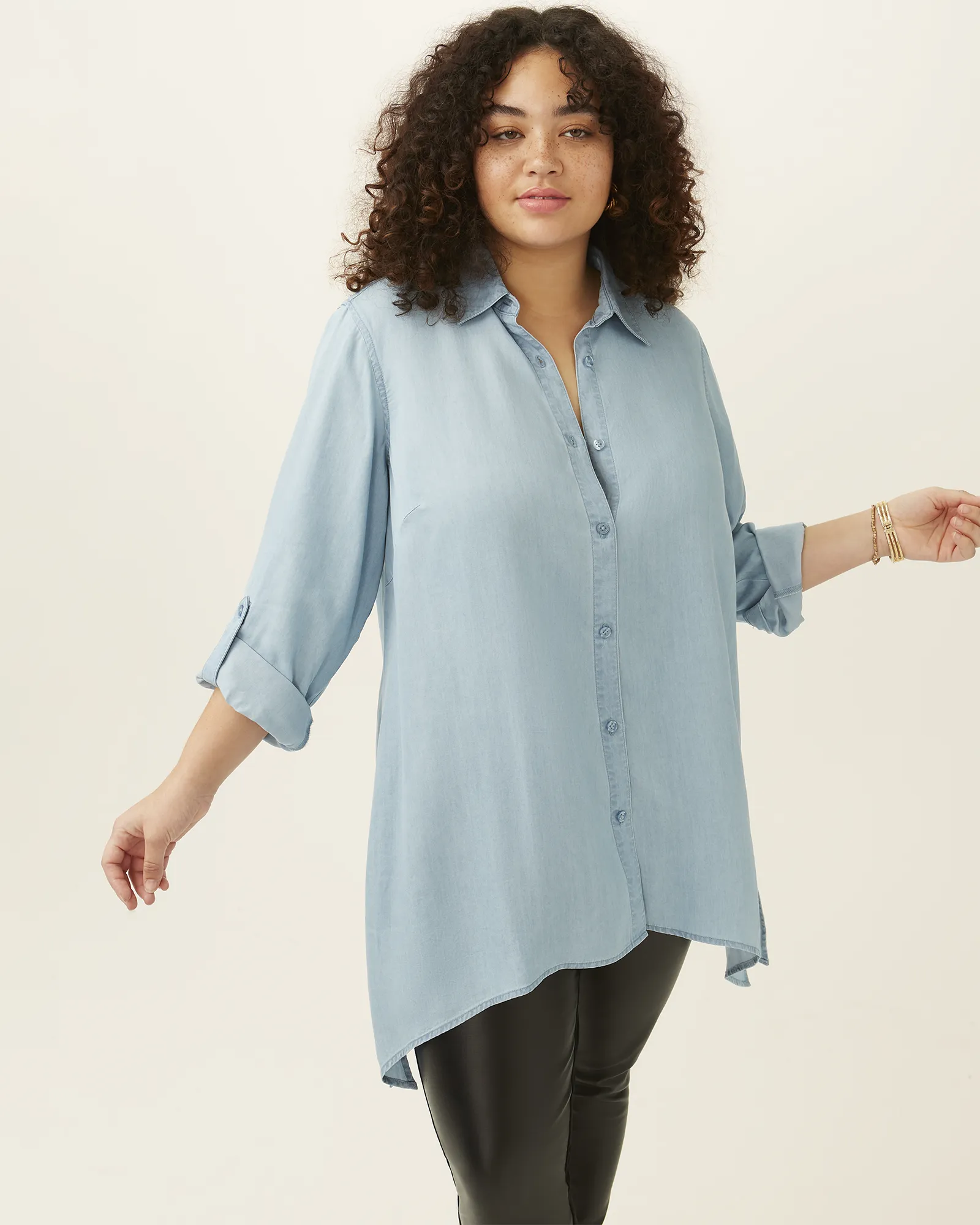 Tabitha Chambray Button-Down Tunic | Light Wash